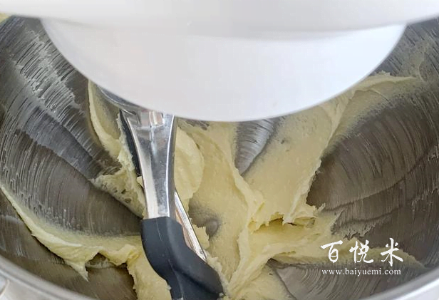 孩子愛吃的小甜點(diǎn),奶香濃郁的黃金椰蓉球,無需打發(fā),簡單又好吃